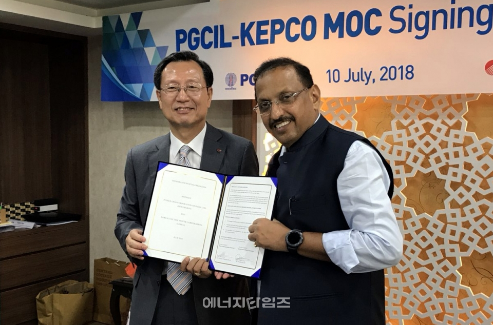 10일 인도 현지에서 한전이 인도송전망공사인 PGCIL와 에너지신산업 기술협력을 위한 이해당사자 간 협력각서(Memorandum of Cooperation)를 체결했다.