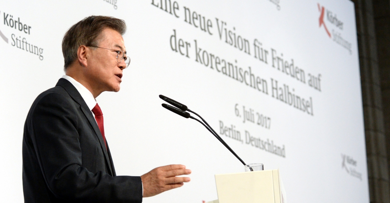 지난해 7월 6일 문 대통령이 독일 베를린시청에서 쾨르버재단 초청 연설을 하고 있다. / 사진=뉴시스